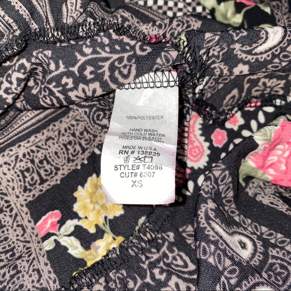 Paisley Printed Blouse - Picture 4 of 5